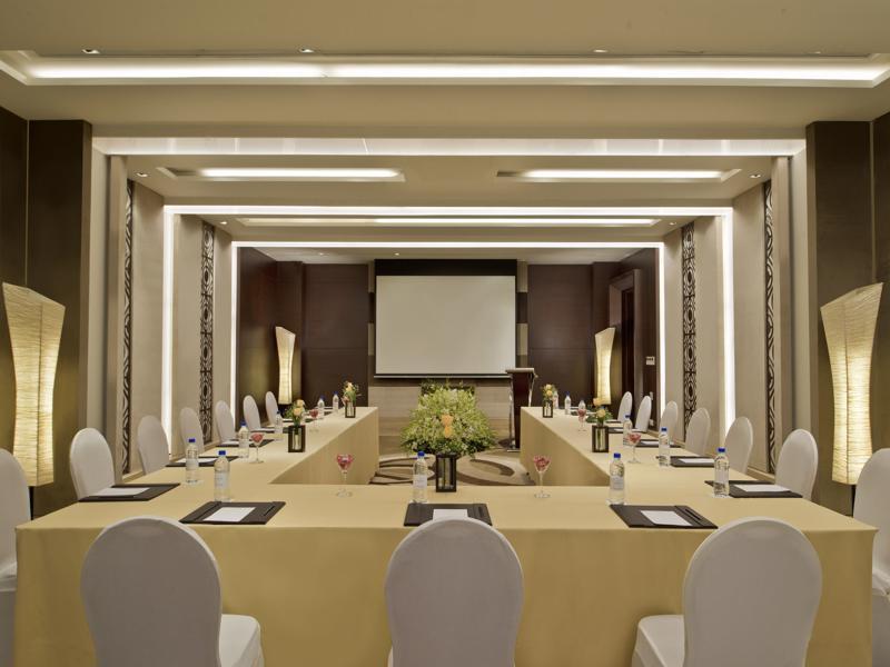 Country Inn & Suites By Radisson, Bengaluru Hebbal Road Buitenkant foto