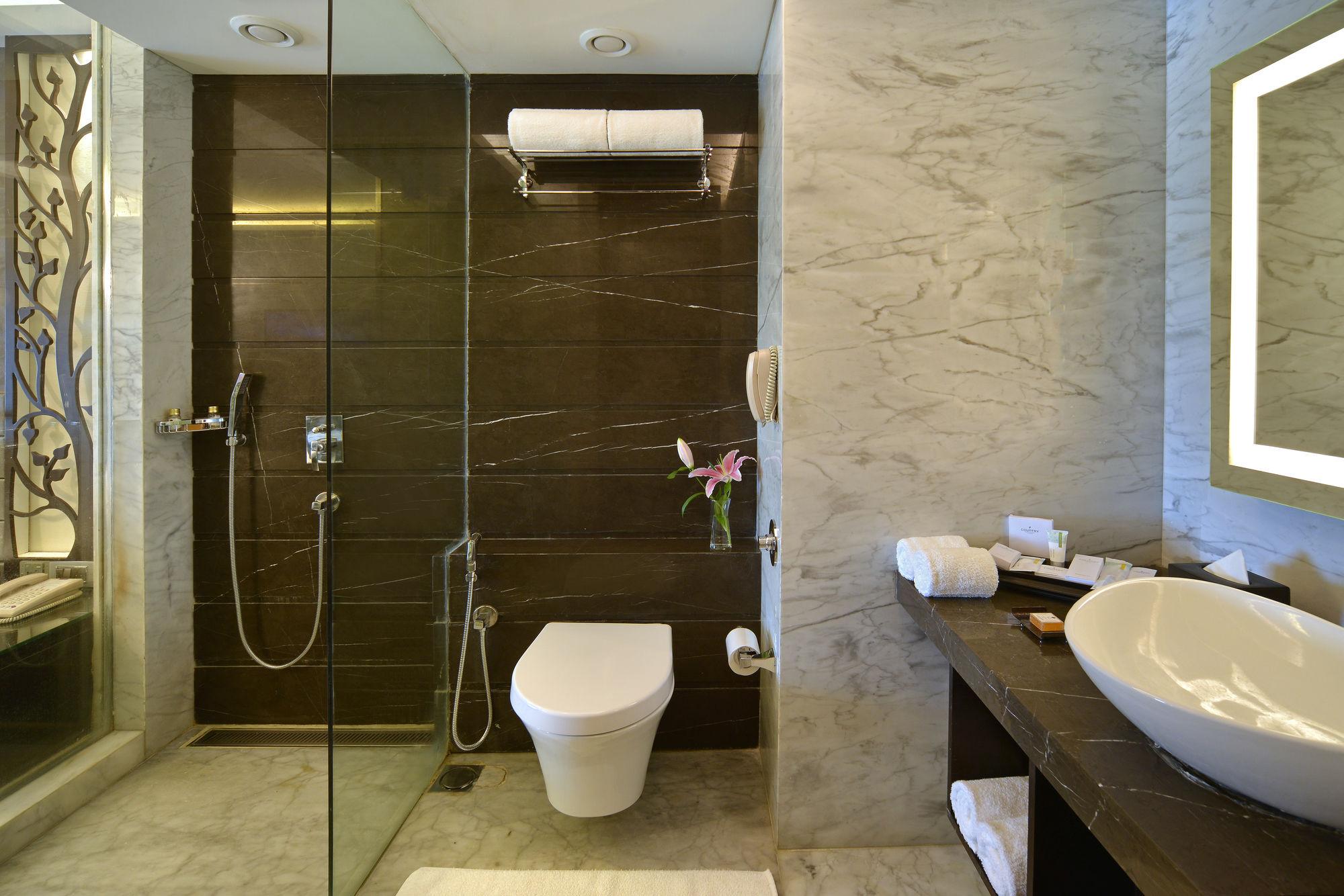 Country Inn & Suites By Radisson, Bengaluru Hebbal Road Buitenkant foto